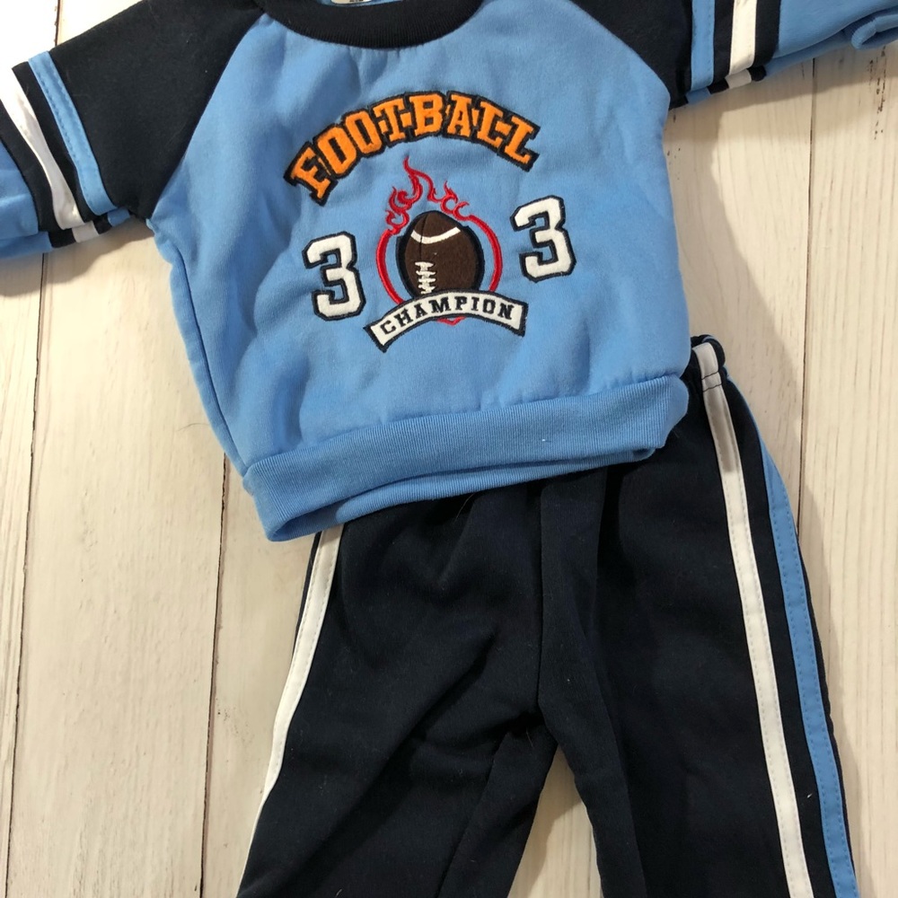 NWOT BOYS 3-6MO SWEATSHIRT/PANTS SET